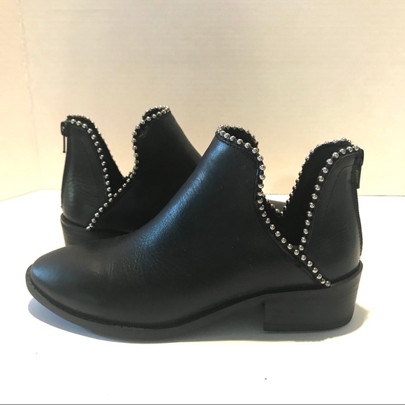 Steve Madden Shoes - Steve Madden Black Booties  6.5